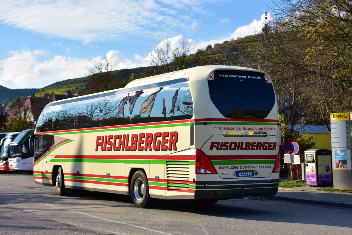 Neoplan Cityliner von Fuschlberger Reisen aus der BRD in Krems.