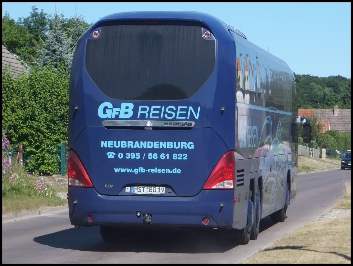 Neoplan Cityliner von GFB-Reisen aus Deutschland in Sassnitz.