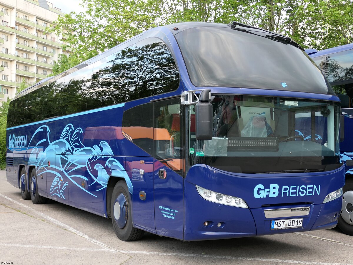 Neoplan Cityliner von GFB-Reisen aus Deutschland in Neubrandenburg. 