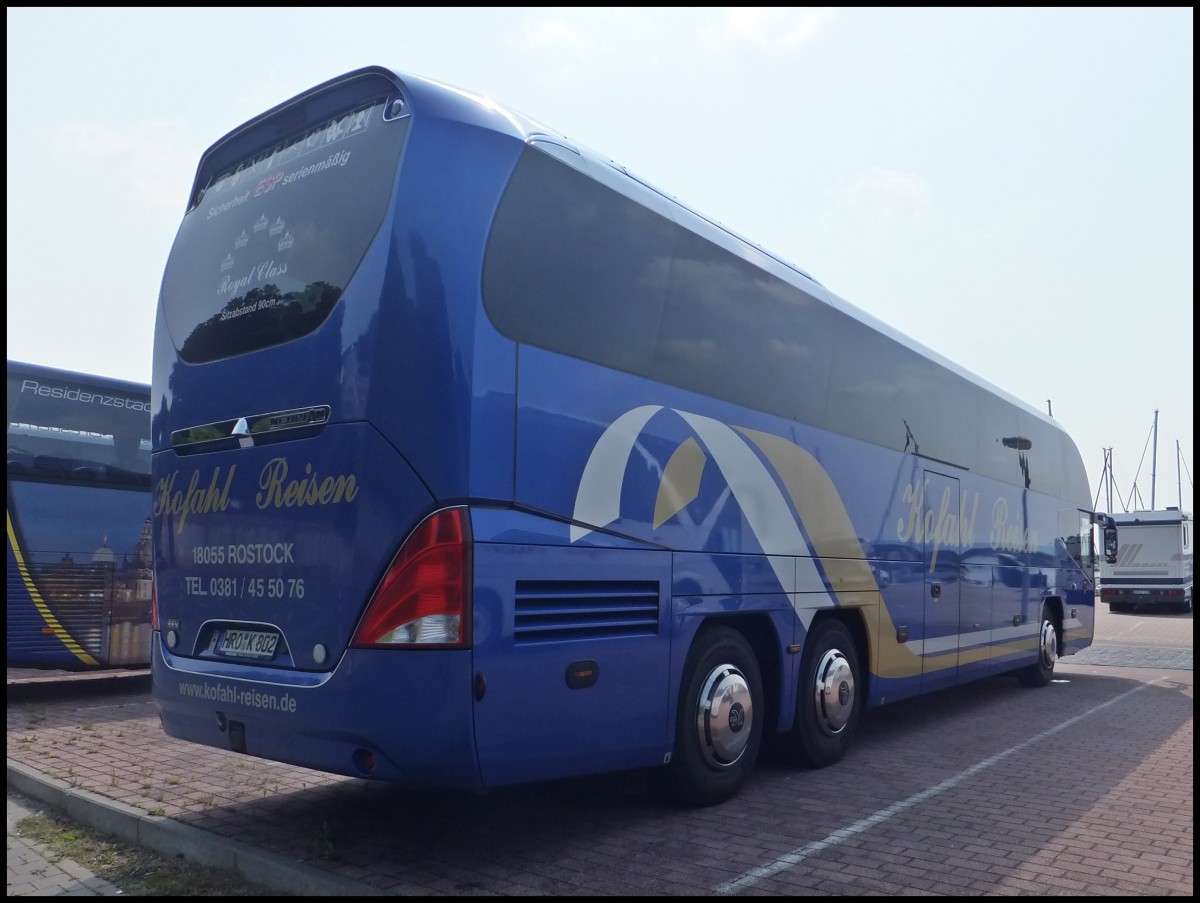 Neoplan Cityliner von Kofahl Reisen aus Deutschland im Stadthafen Sassnitz.