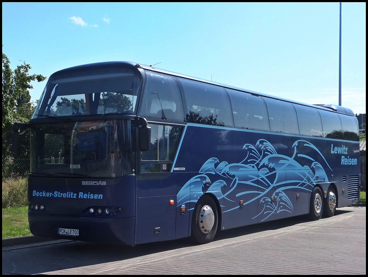 Neoplan Cityliner von Lewitz Reisen aus Deutschland in Bergen. 