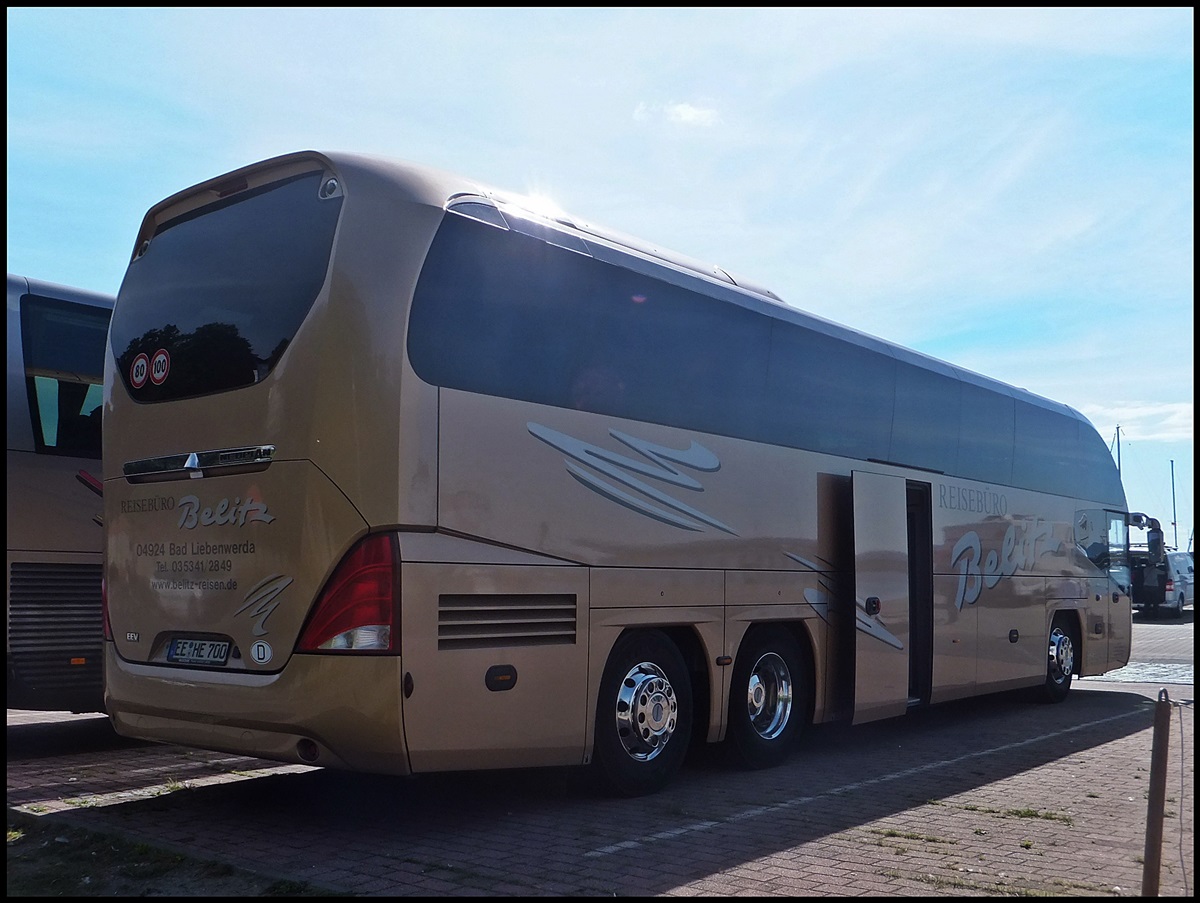 Neoplan Cityliner vom Reisebro Belitz aus Deutschland im Stadthafen Sassnitz.