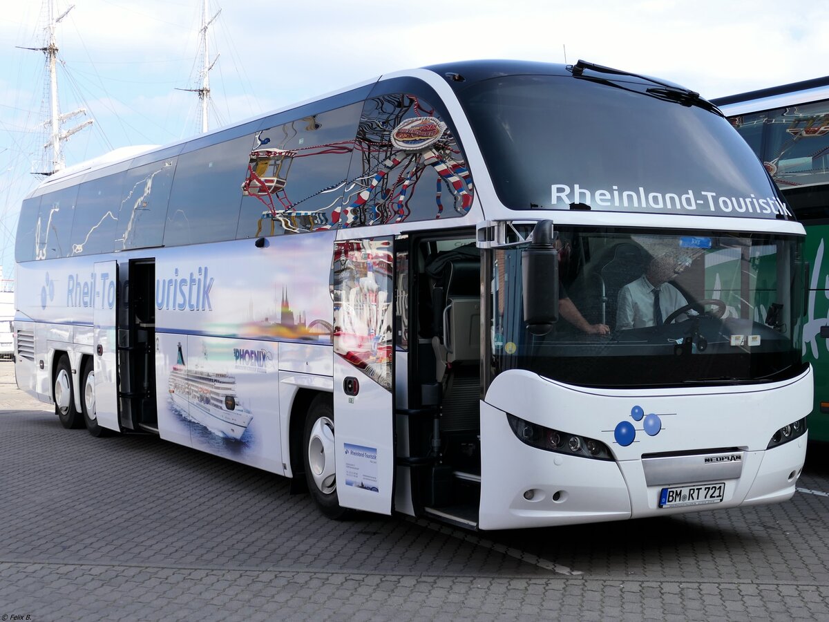 Neoplan Cityliner von Rheinland-Touristik aus Deutschland in Stralsund.