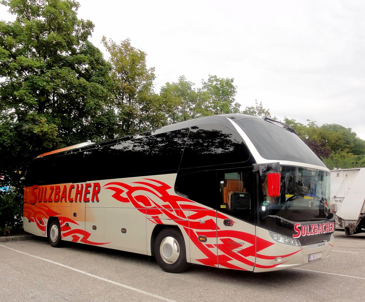 NEOPLAN CITYLINER von SULZBACHER Reisen / sterreich am 27.6.2013 in Krems gesehen.