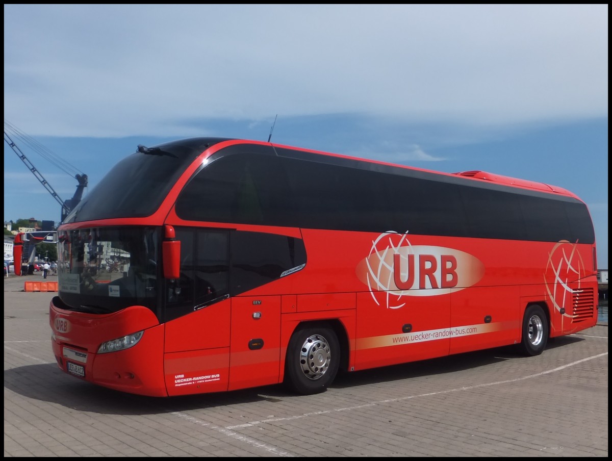 Neoplan Cityliner von URB aus Deutschland im Stadthafen Sassnitz.