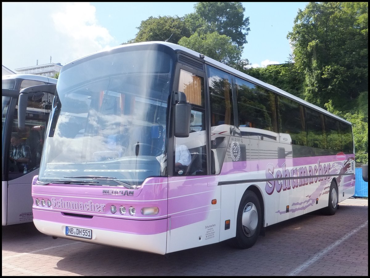 Neoplan Euroliner von Schumacher aus Deutschland im Stadthafen Sassnitz.