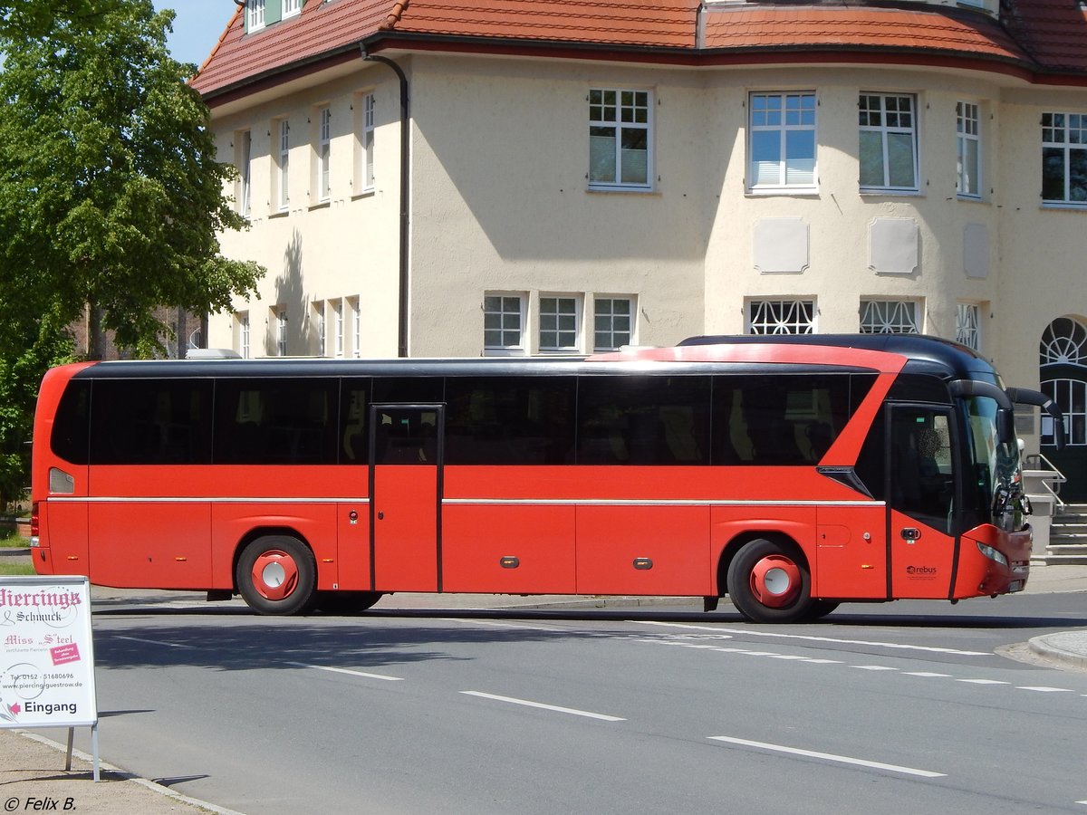 Neoplan Jetliner von Regionalbus Rostock in Güstrow. 