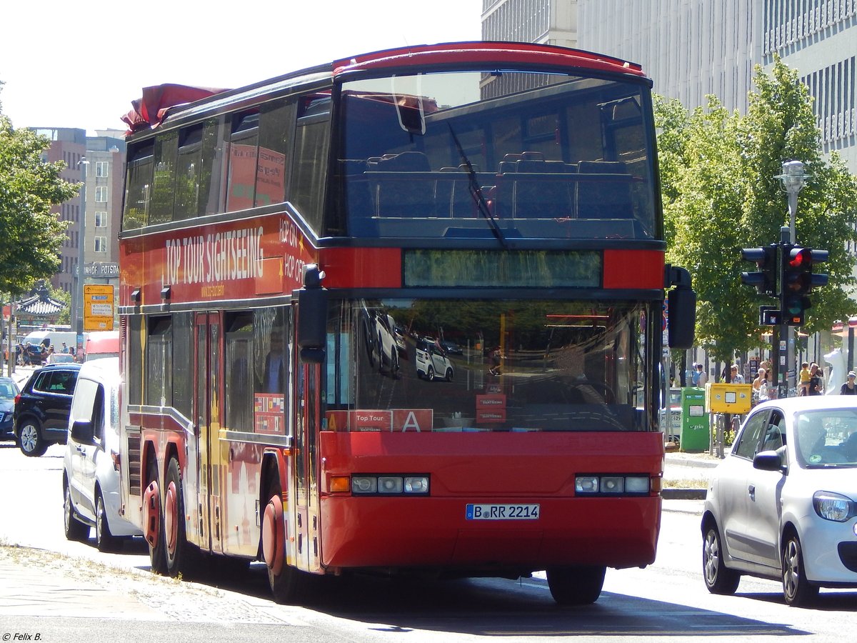 Neoplan N4026/3 von VIP Bus Connection aus Deutschland in Berlin.