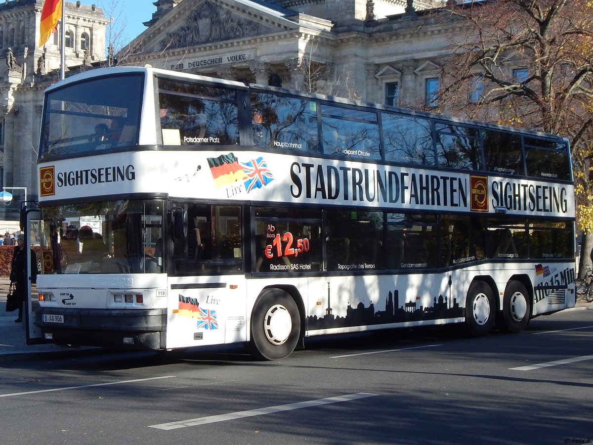 Neoplan N426/3 von Der Tempelhofer aus Deutschland in Berlin.