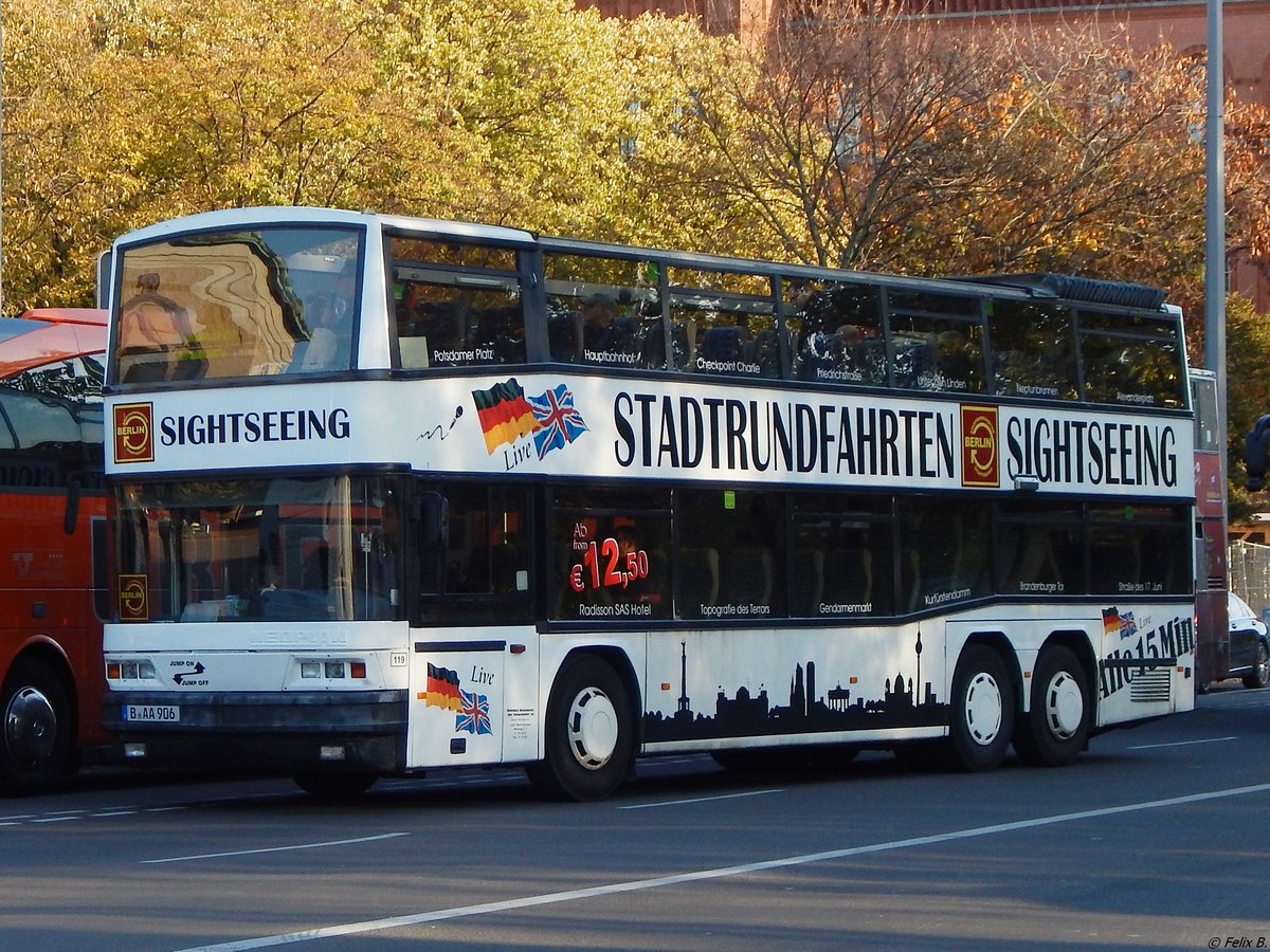 Neoplan N426/3 von Der Tempelhofer aus Deutschland in Berlin.