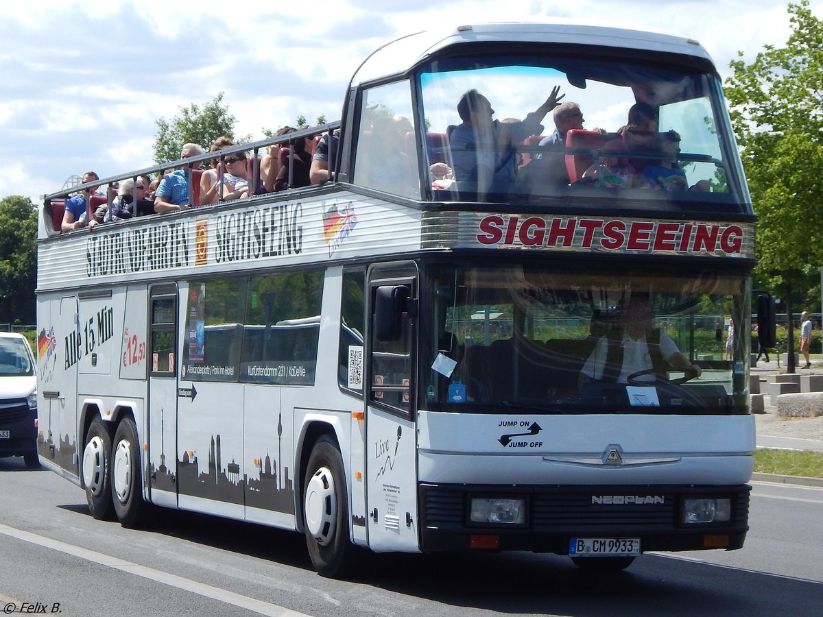 Neoplan Skyliner von Der Tempelhofer aus Deutschland in Berlin.