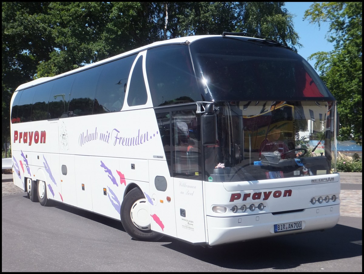 Neoplan Starliner von Prayon aus Deutschland in Binz.