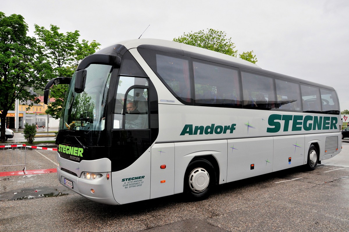 Neoplan Tourliner von Stegner Reisen aus sterreich am 17.Mai 2014 in Krems gesehen.