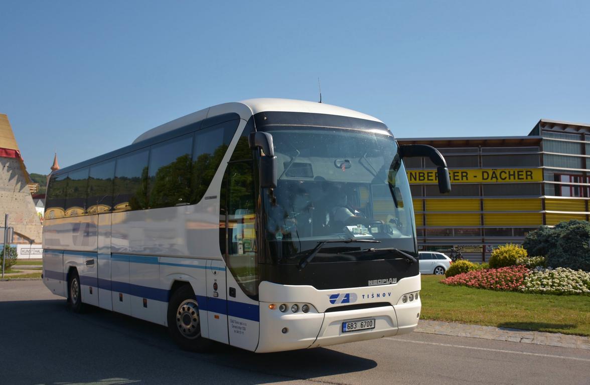 Neoplan Tourliner von Tisnov Reisen aus der CZ im Mai 2018 in Krems.