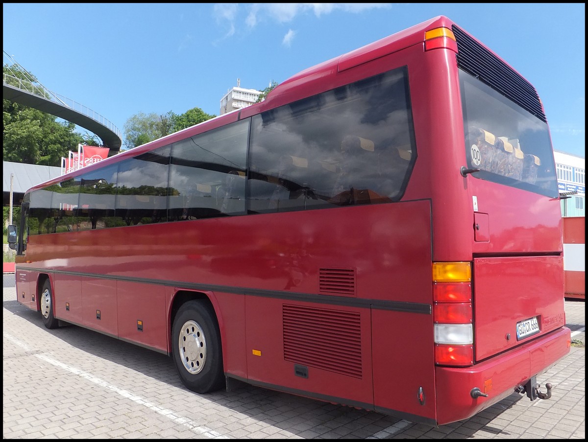 Neoplan Transliner von Gstrow-Club-Reisen aus Deutschland im Stadthafen Sassnitz.