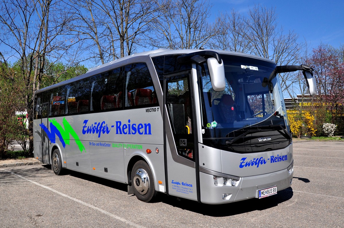 Otokar Vectio T von Zwlfer Reisen aus sterreich am 15.4.2015 in Krems.