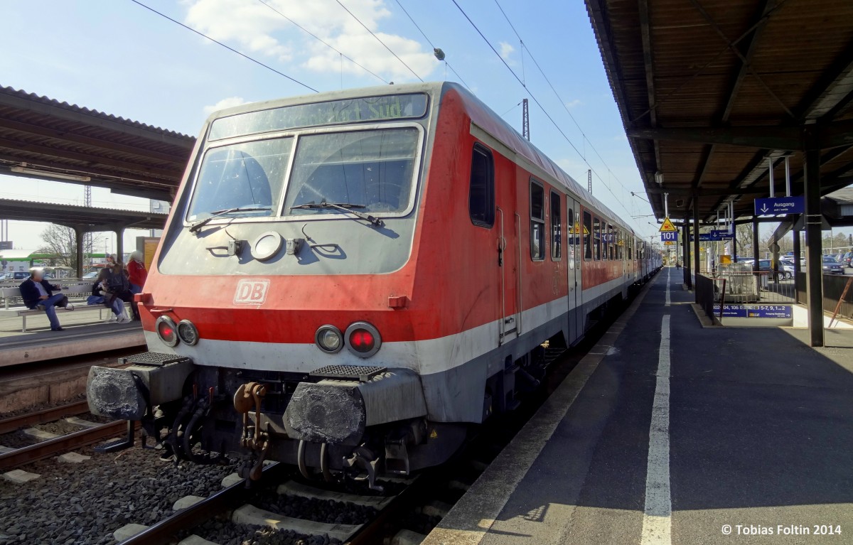 RB aus Aschaffenburg Hbf.
Aufgenommen in Hanau Hbf im März 2014.