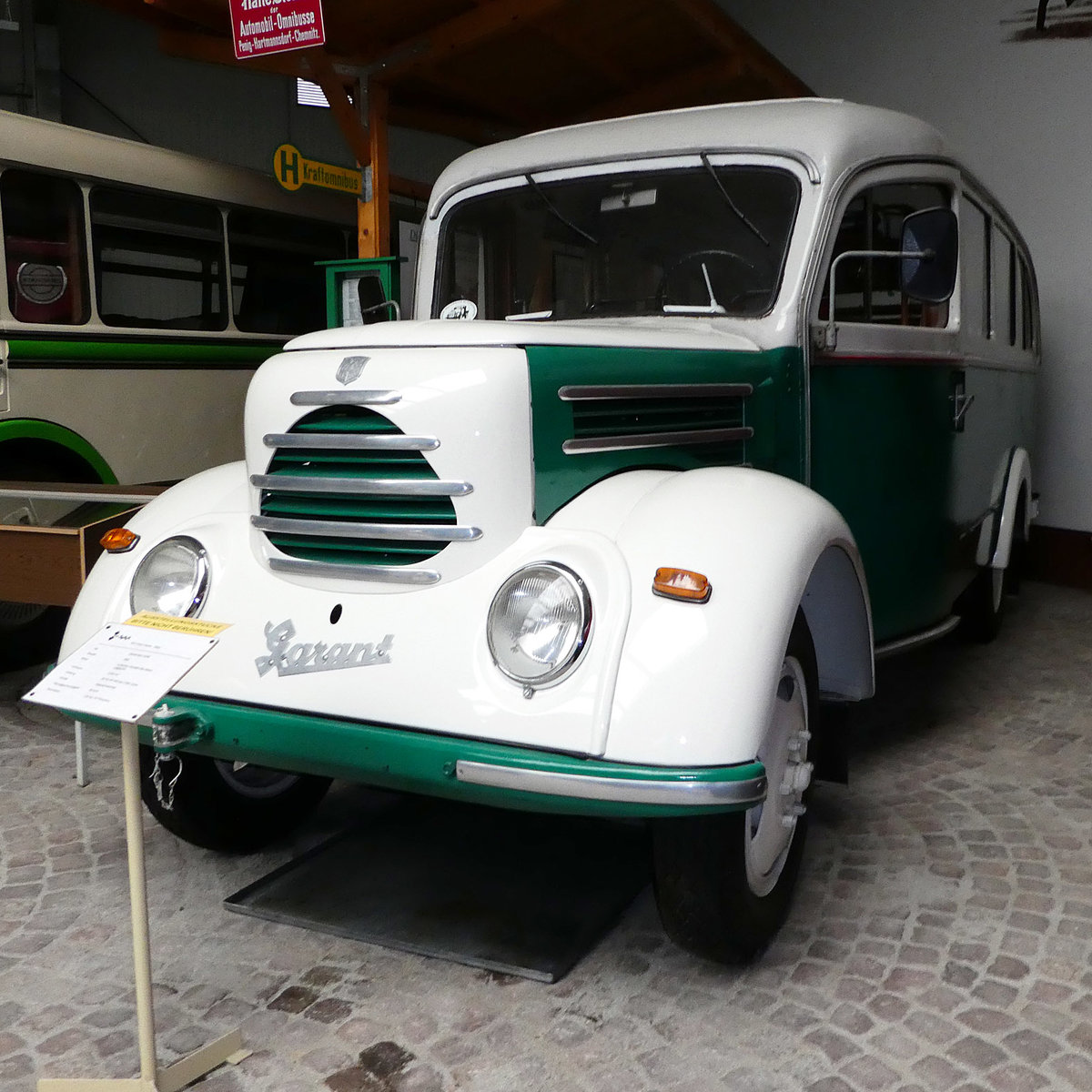 Robur Garant 30k KOM, Bj. 1959, gesehen im S�chsischen Nutzfahrzeugmuseum Hartmannsdorf im Juli 2016