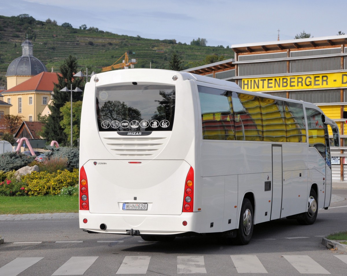 SCANIA IRIZAR aus Ungarn im September 2013 in Krems.