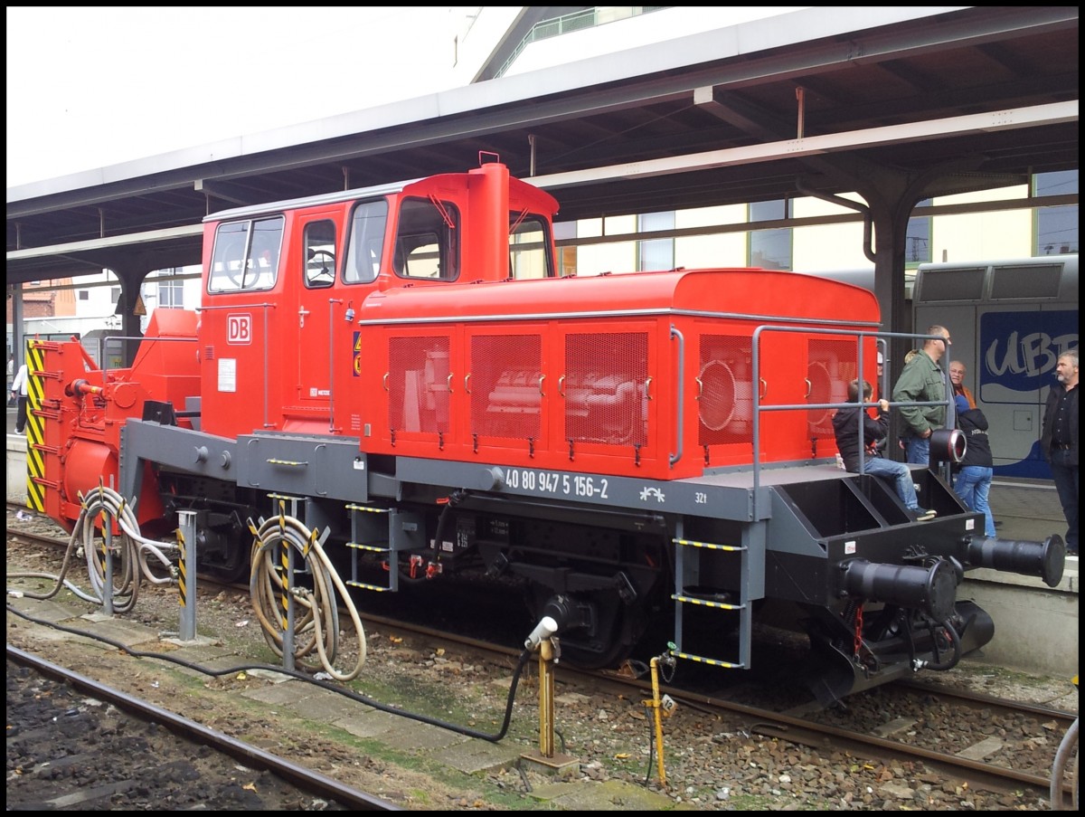 Schneefrse 40 80 947 5 156-2 in Stralsund am 12.10.2013 