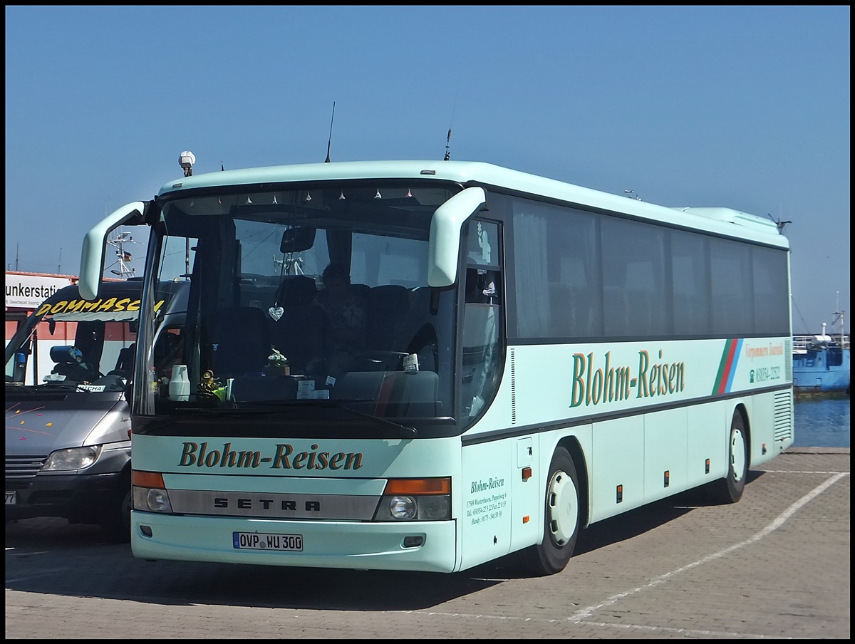 Setra 315 GT-HD von Blohm-Reisen aus Deutschland im Stadthafen Sassnitz am 02.08.2013