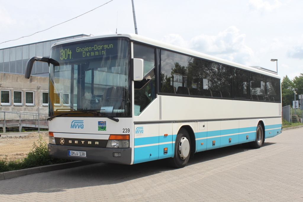 Setra 315 H als Linie 304 von Rostock Hauptbahnhof/Sd nach Demmin stand am 05.08.2016 in Hhe Rostock Hauptbahnhof/Sd