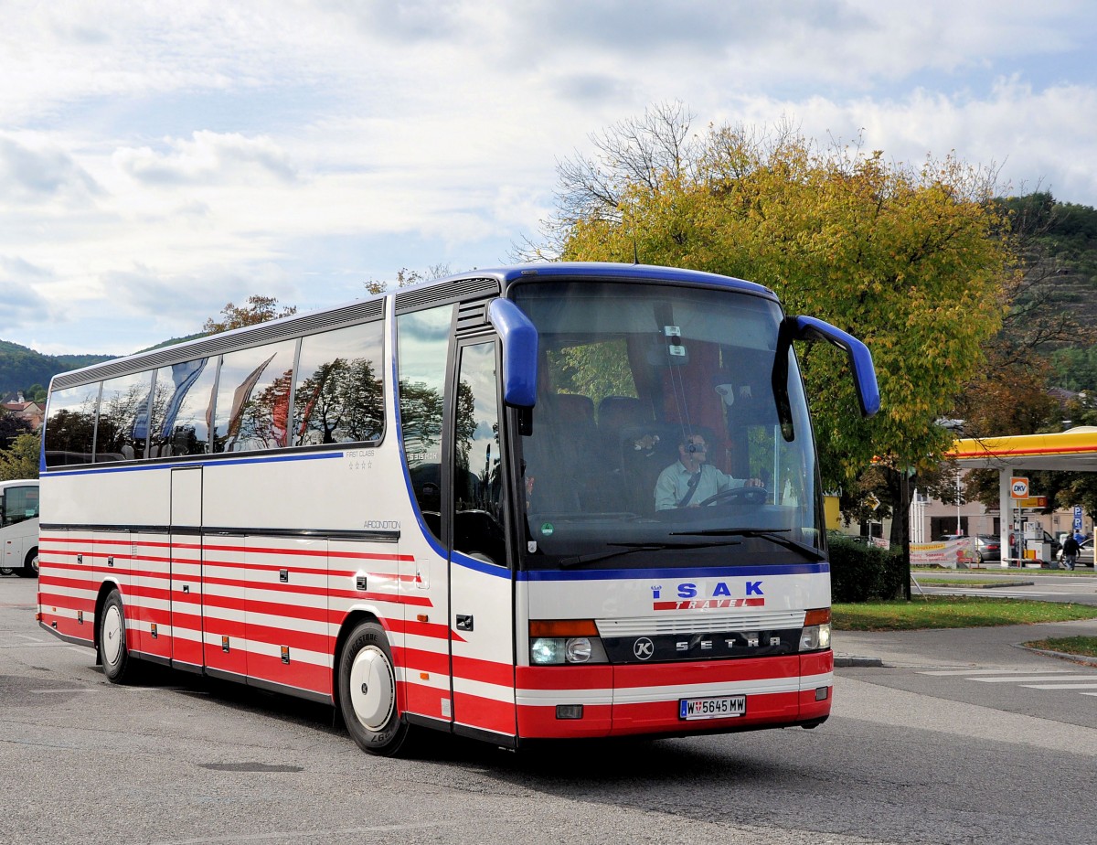 SETRA 315 HDH von ISAK Travel aus sterreich/Wien im September 2013 in Krems gesehen.