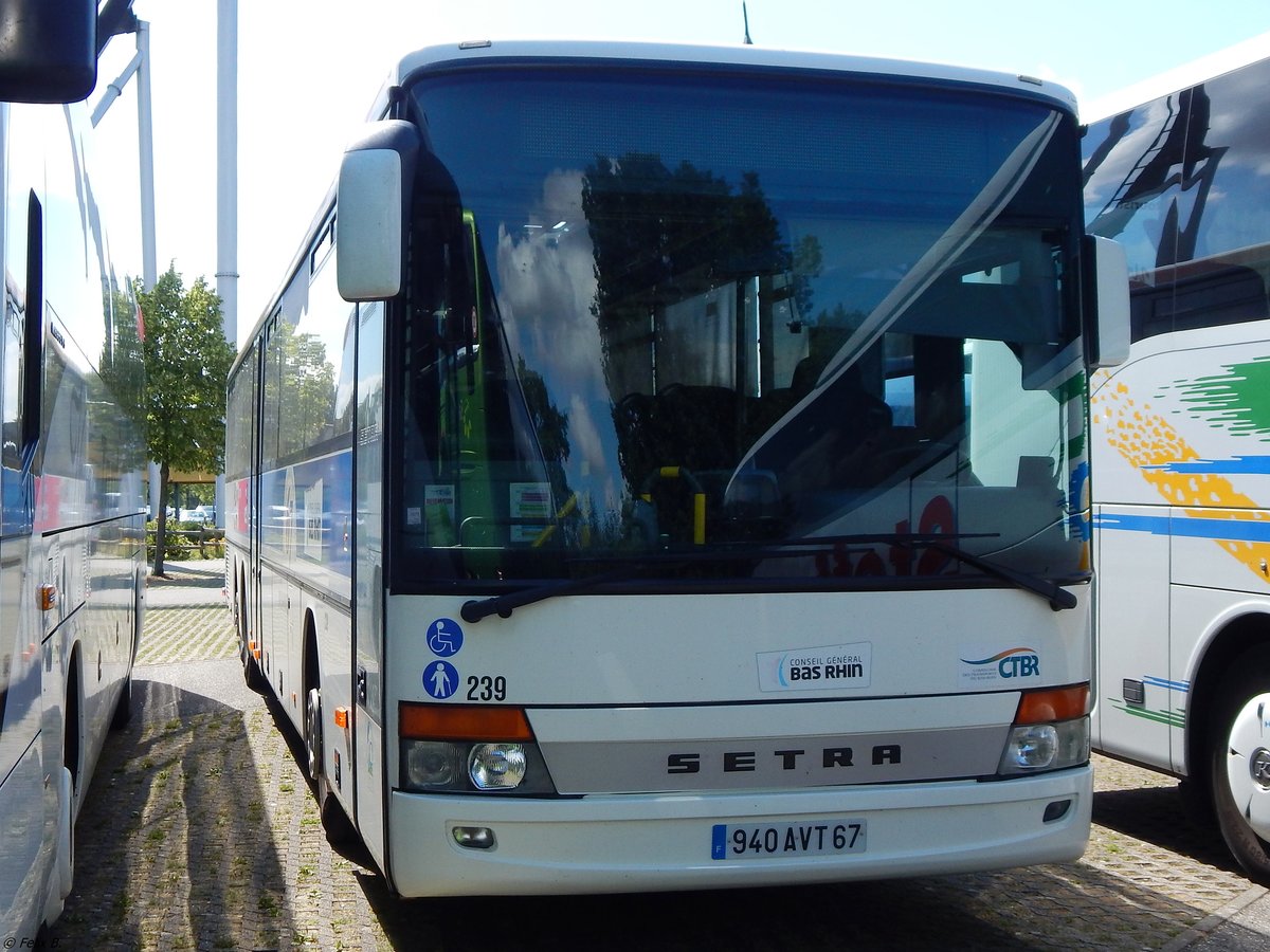 Setra 319 UL von CTBR aus Frankreich am Europapark Rust.