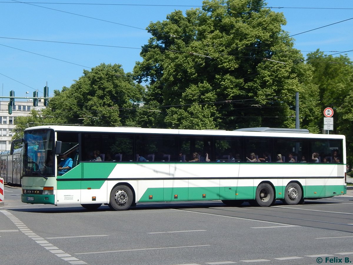 Setra 319 UL von Heinrich-Reisen aus Deutschland (ex PVM/Leipzig) in Postdam.