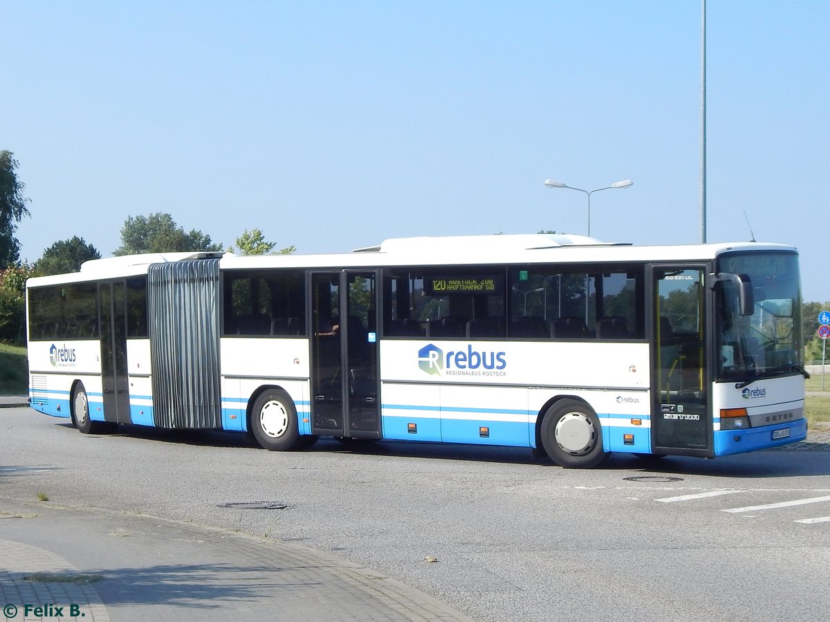 Setra 321 UL von Regionalbus Rostock in Rostock.