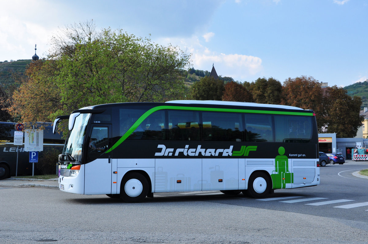 Setra 411 HD von Dr. Richard Reisen aus sterreich in Krems.