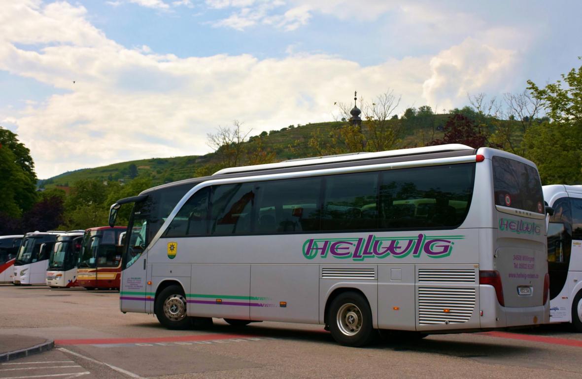 Setra 411 HD von Hellwig Reisen aus der BRD im Mai 2018 in Krems.