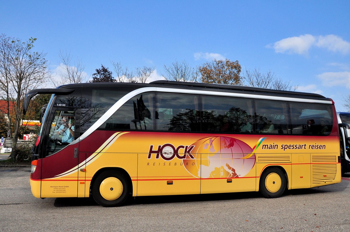 Setra 411 HD von Hock Reisen aus der BRD am 2.10.2014 in Krems.