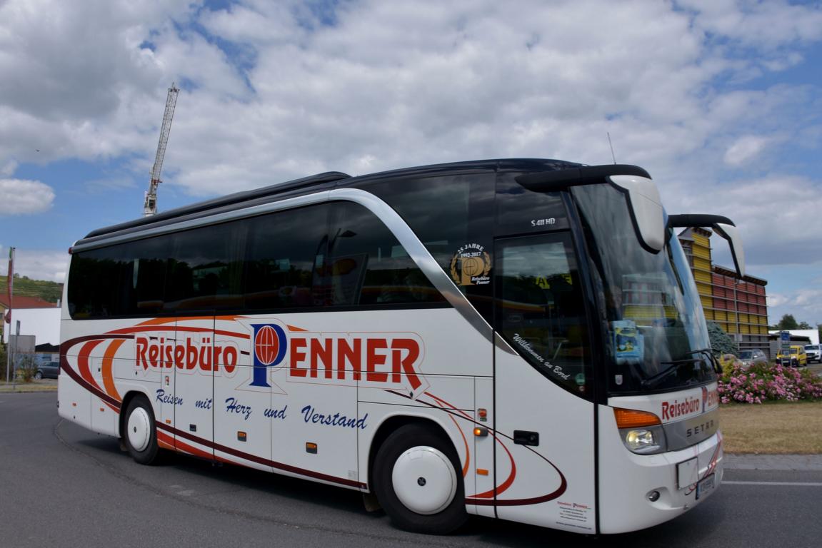 Setra 411 HD vom Reisebüro PENNER aus Österreich 06/2017 in Krems.