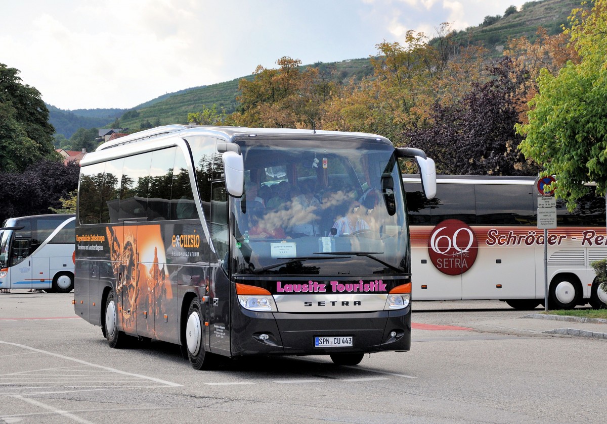 SETRA 411 HD von S&S Bustouristik aus Deutschland im August 2013 in Krems gesehen.