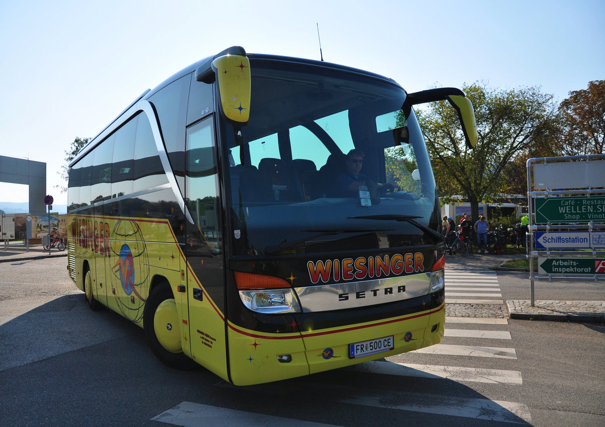 Setra 411 HD von Wiesinger Reisen aus sterreich in Krems.