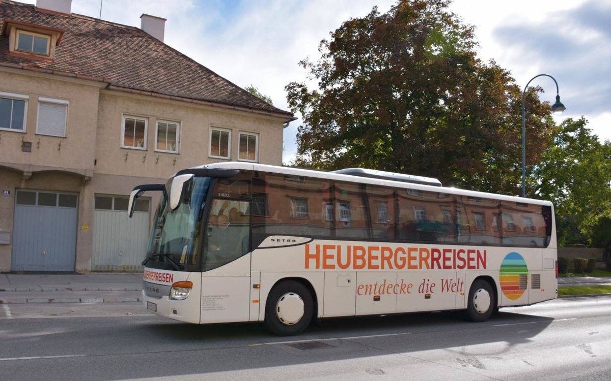 Setra 412 UL von HEUBERGERREISEN aus sterreich 10/2017 in Krems.