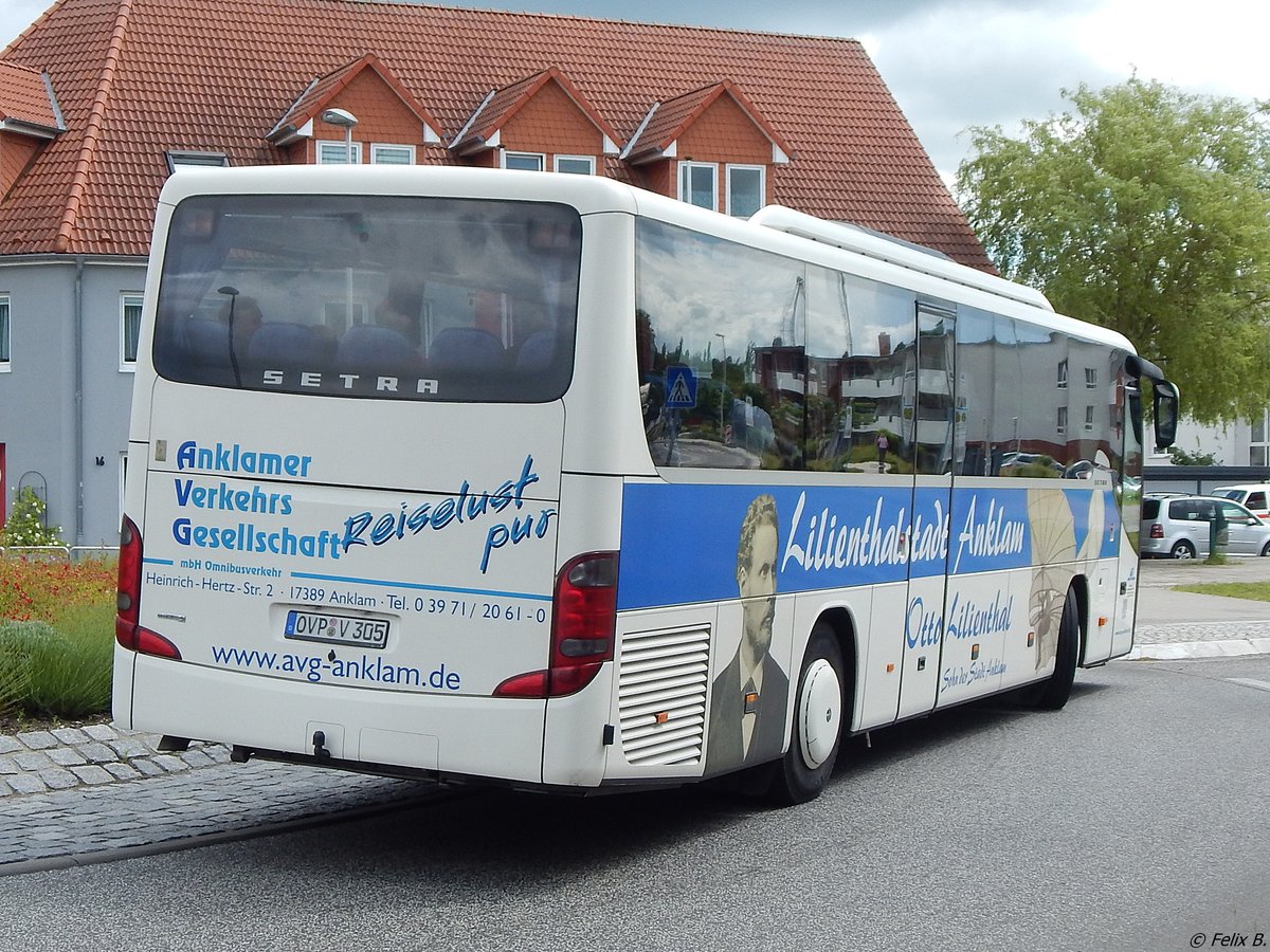 Setra 415 GT der Anklamer Verkehrsgesellschaft in Grimmen. 