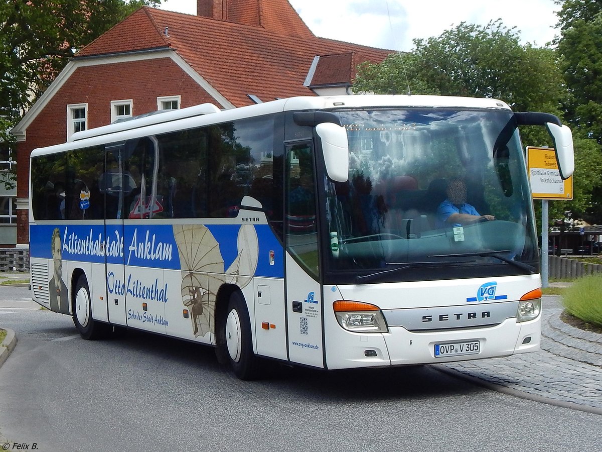 Setra 415 GT der Anklamer Verkehrsgesellschaft in Grimmen. 