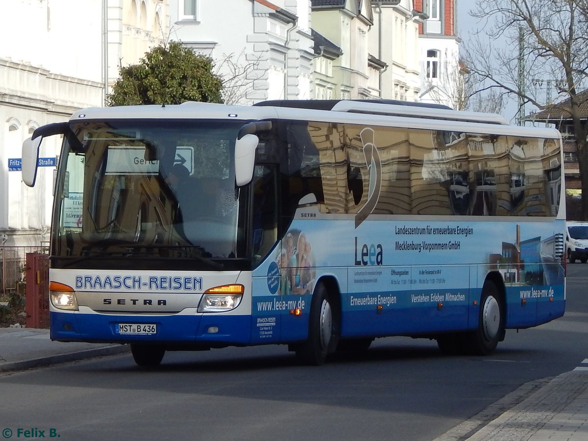 Setra 415 GT von Braasch Reisen aus Deutschland in Neubrandenburg.