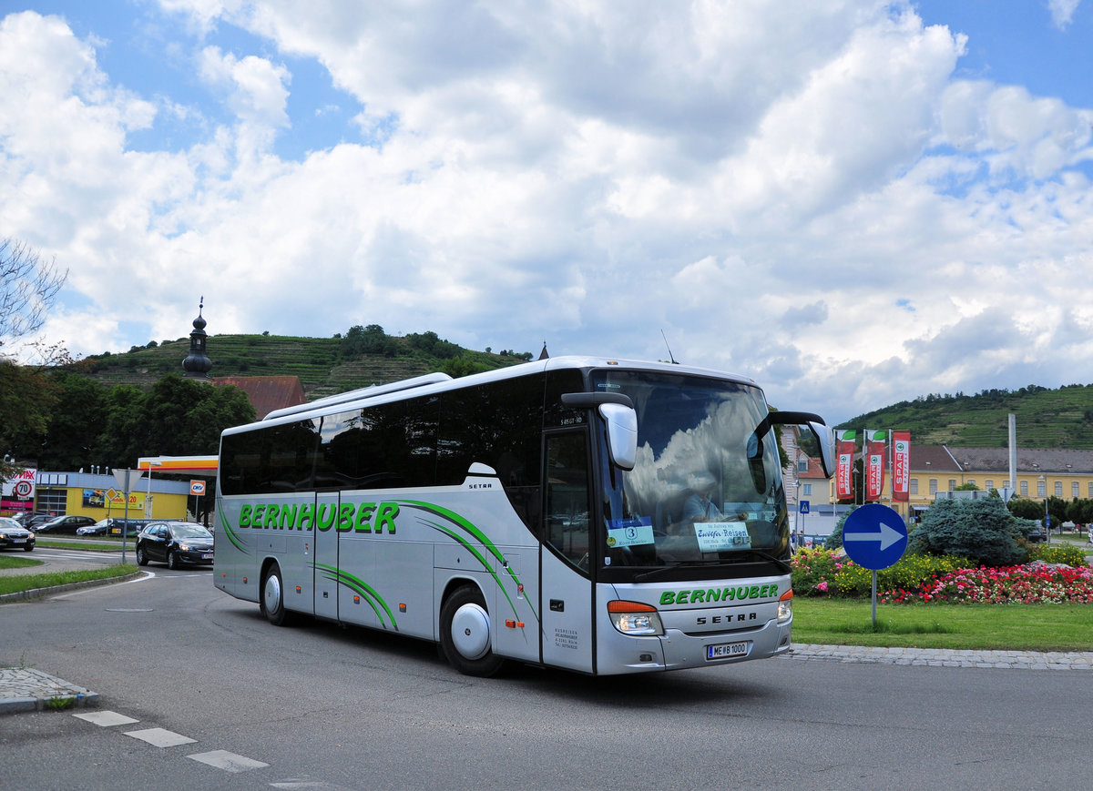 Setra 415 GT- HD von Bernhuber Reisen aus Niedersterreich in Krems gesehen.