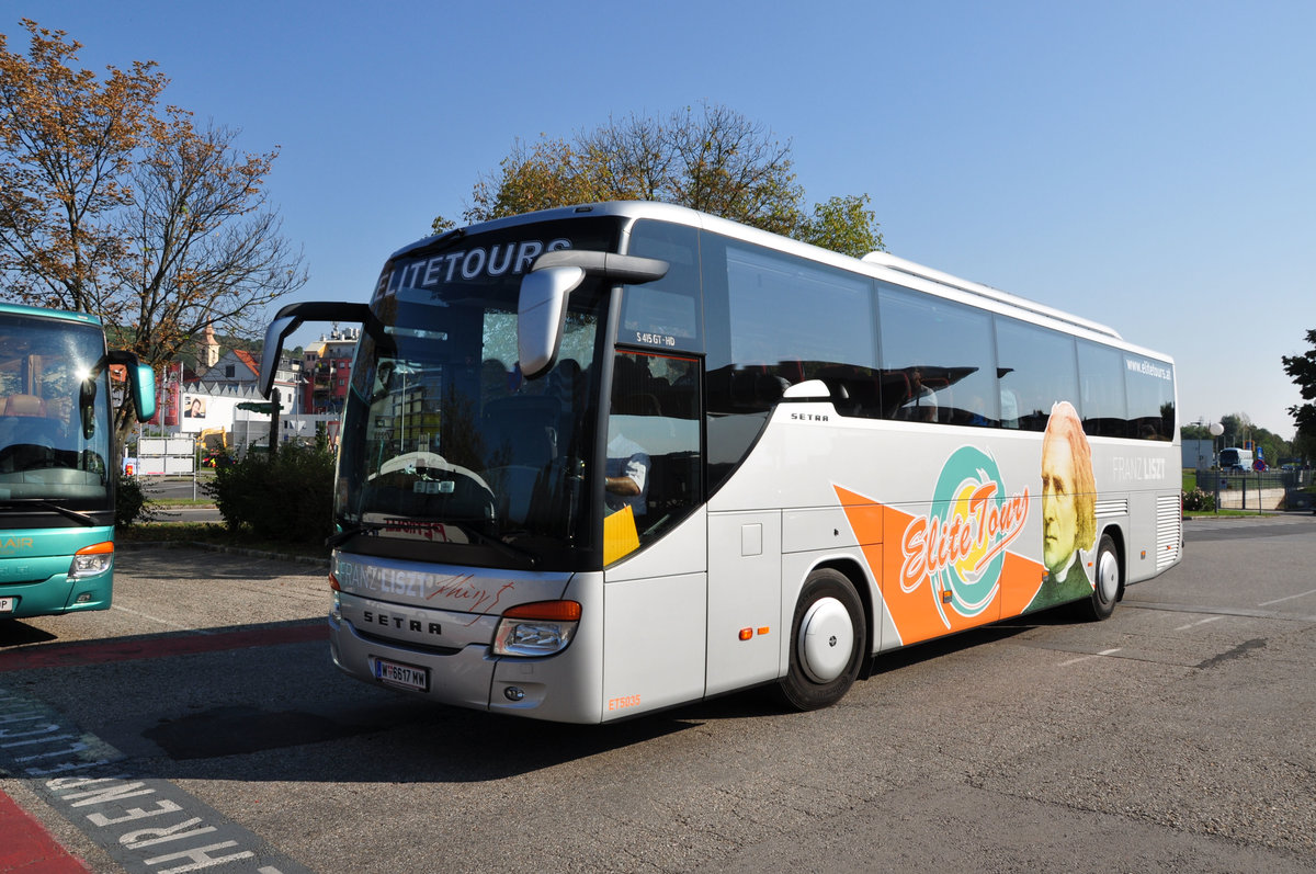 Setra 415 GT-HD von Elite Tours aus Wien in Krems.