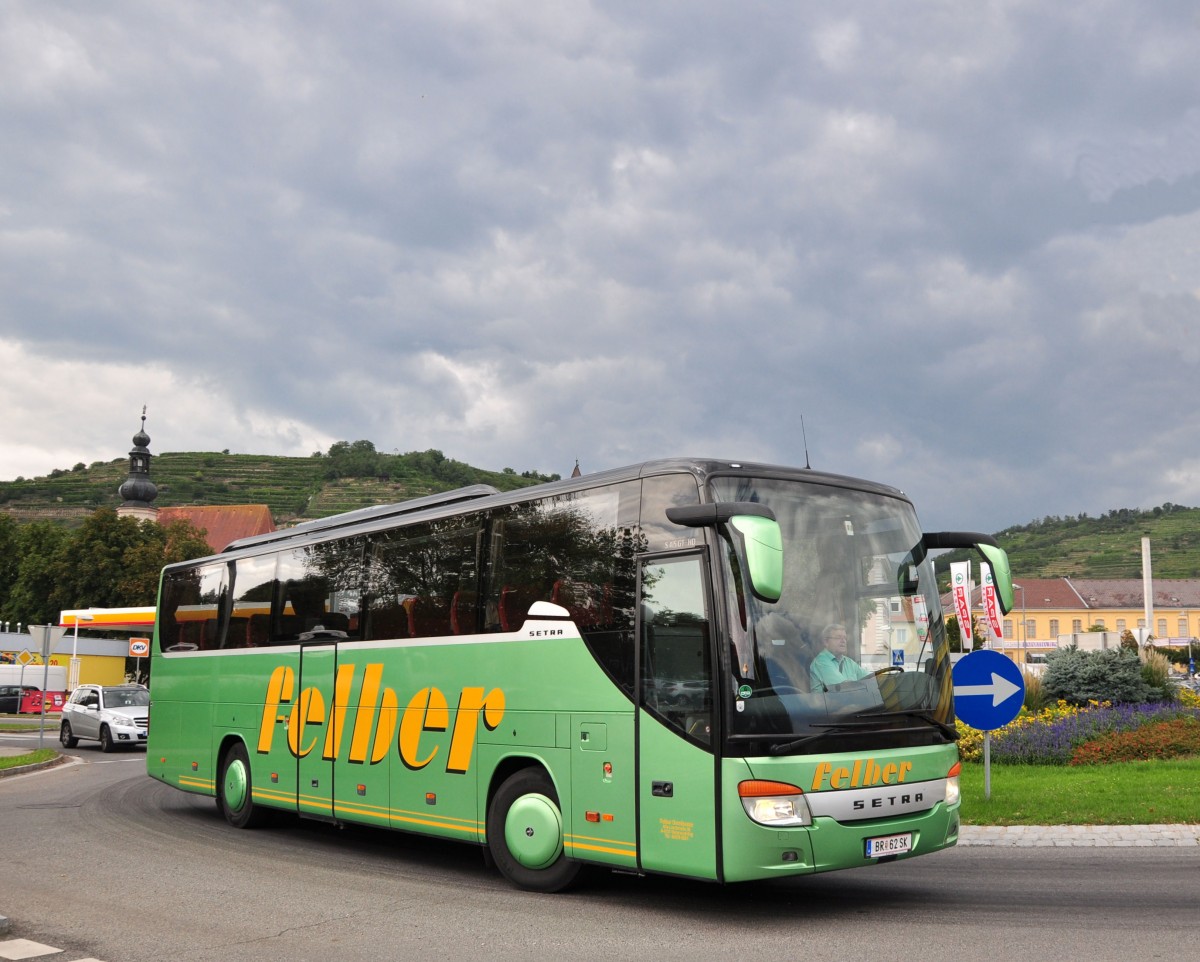 Setra 415 GT-HD von Felber Reisen aus sterreich am 29.August 2014 in Krems gesehen.