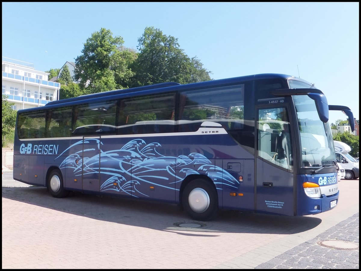 Setra 415 GT-HD von GFB-Reisen aus Deutschland im Stadthafen Sassnitz.