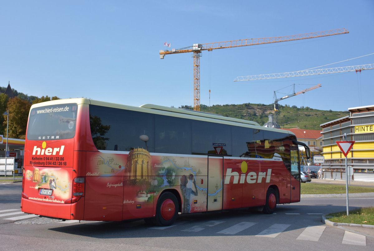 Setra 415 GT-HD von HIERL Reisen aus der BRD 09/2017 in Krems.