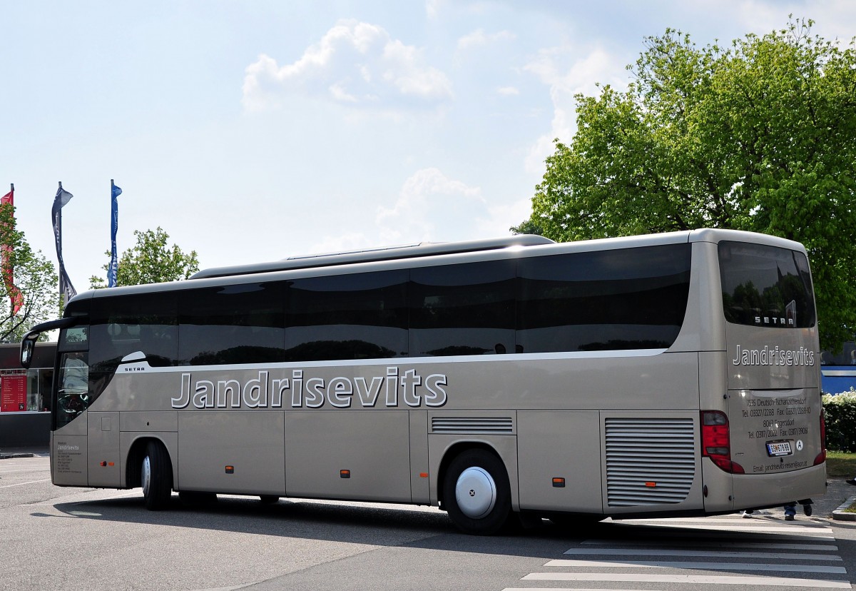 Setra 415 GT-HD von Jandrisevits aus sterreich im Mai 2014 in Krems.