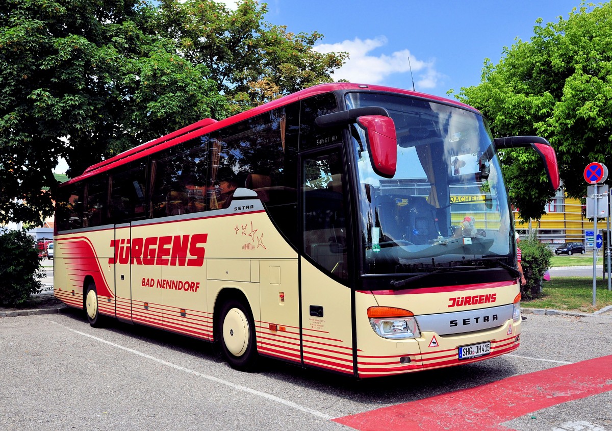 SETRA 415 GT-HD von JRGENS aus der BRD am 22.6.2013 in Krems.