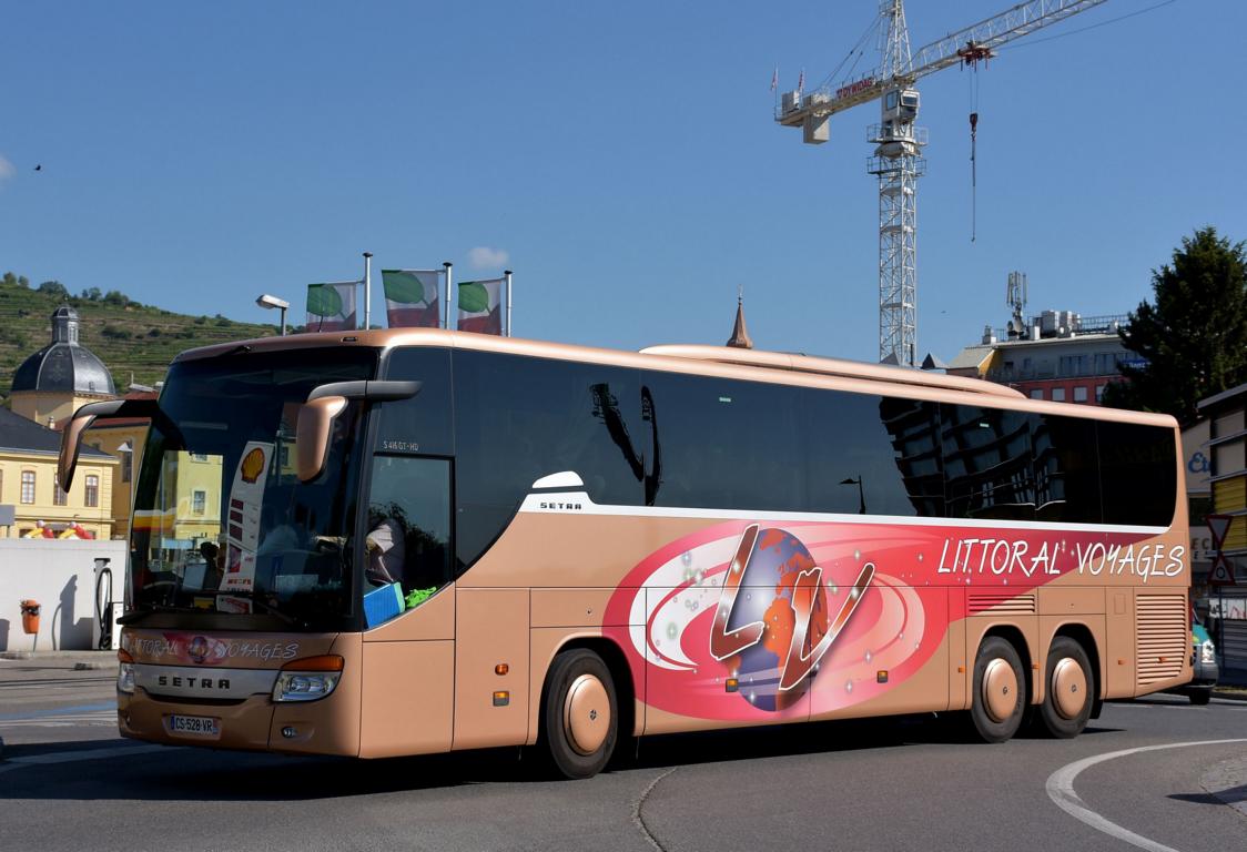 Setra 415 GT-HD von Littoral Voyages aus Frankreich 06/2017 in Krems.