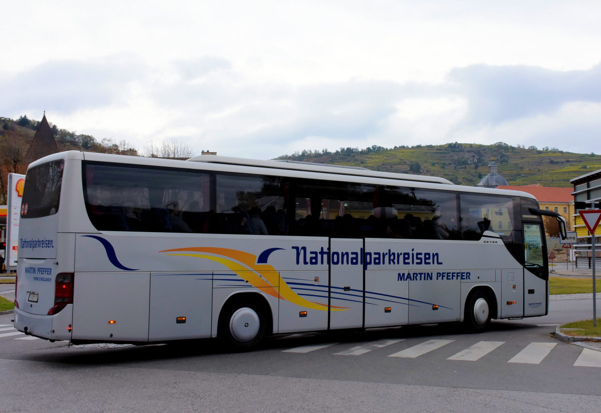 Setra 415 GT-HD von Nationalpark Reisen Martin Pfeffer aus der BRD in Krems.