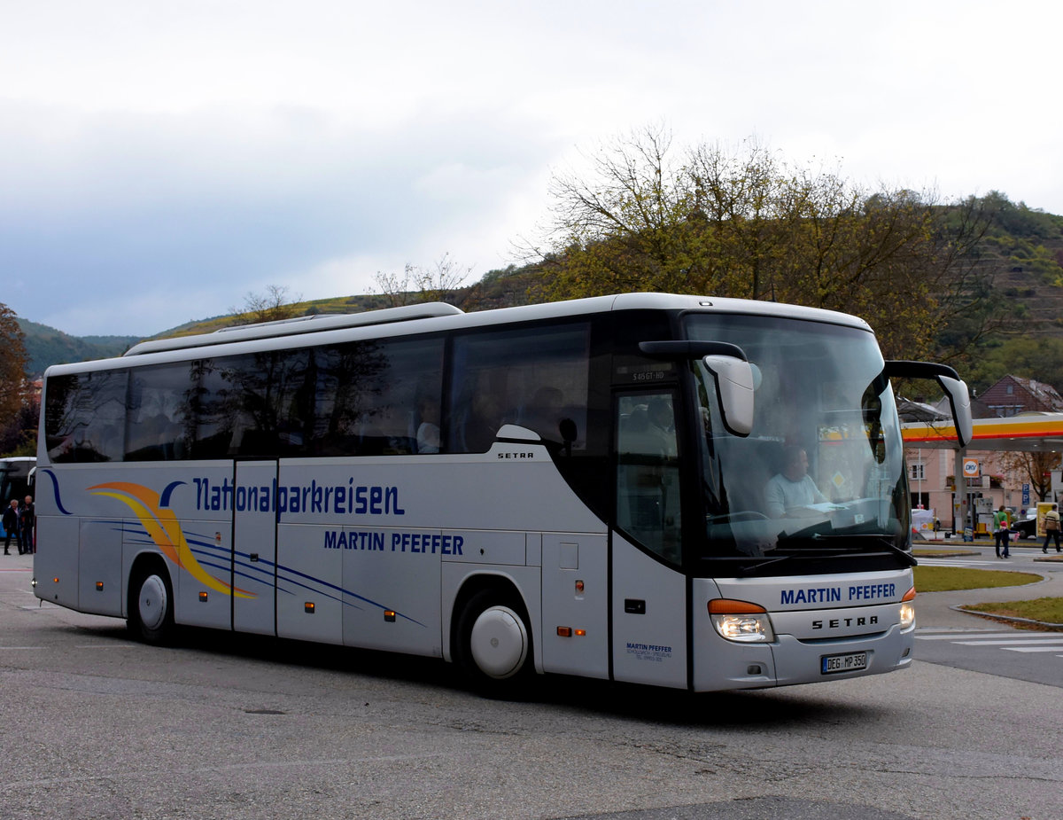 Setra 415 GT-HD von Nationalpark Reisen Martin Pfeffer aus der BRD in Krems.